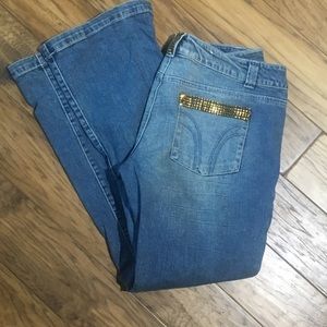 Bisou Bisou Jeans